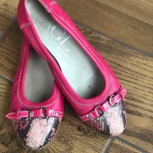 Pink snakeskin flats